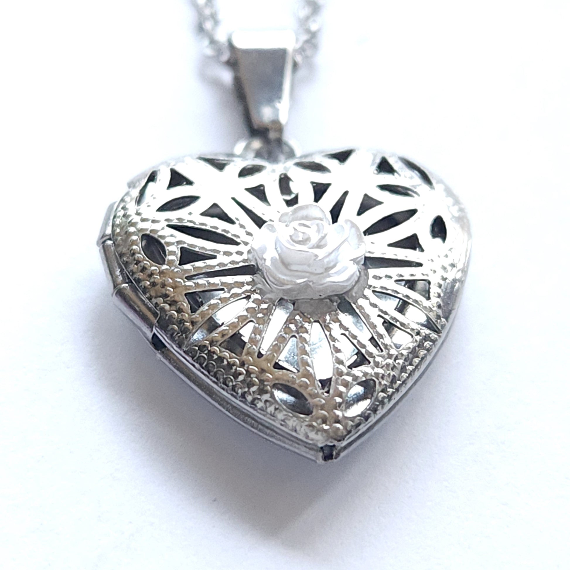 Heart of Remembrance Cremation Pendant - White Rose