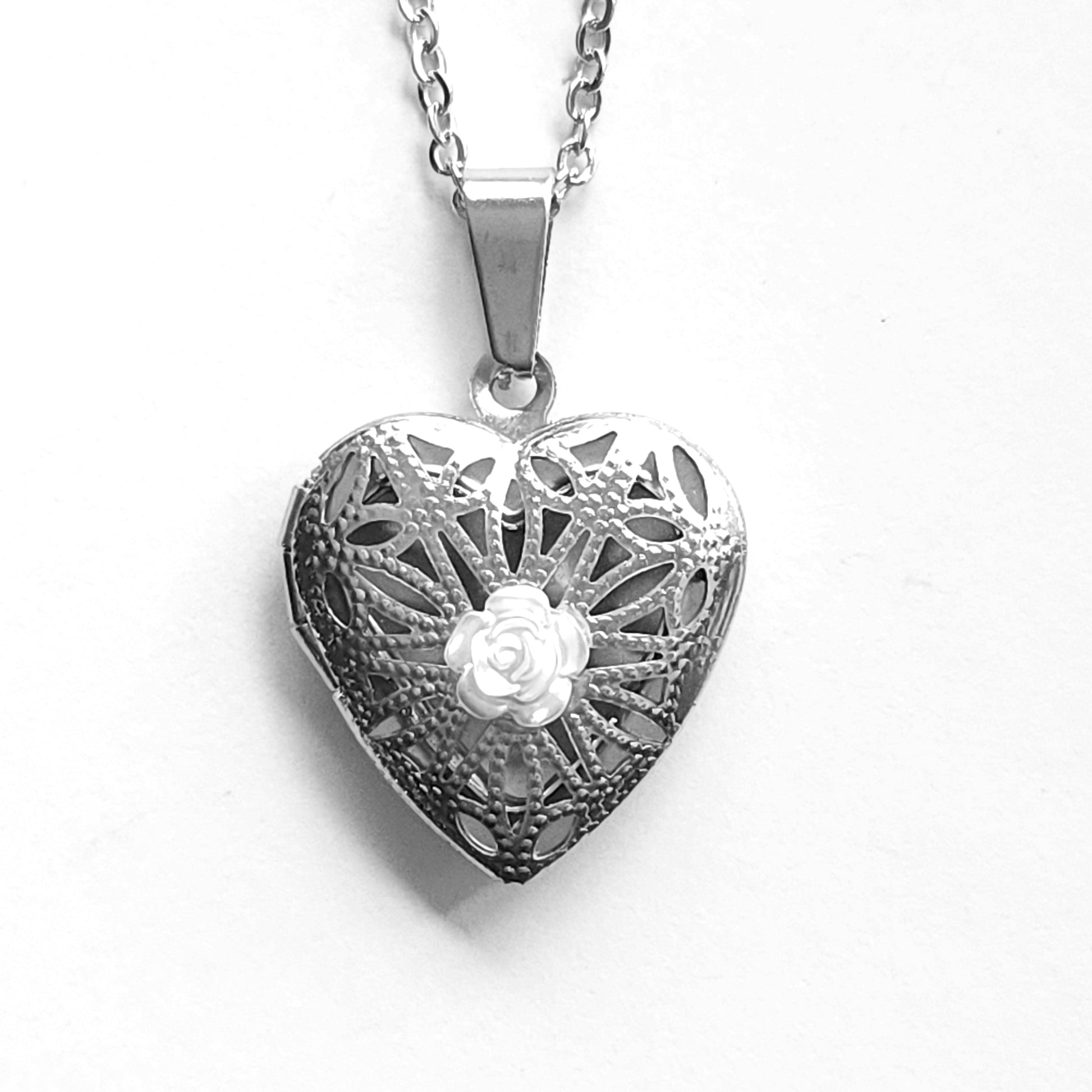 Heart of Remembrance Cremation Pendant - White Rose